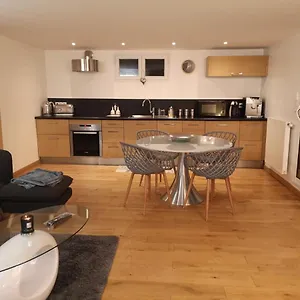 Appartement Très Bel Avec Vue Sur Les Montagnes, Saint Ismier